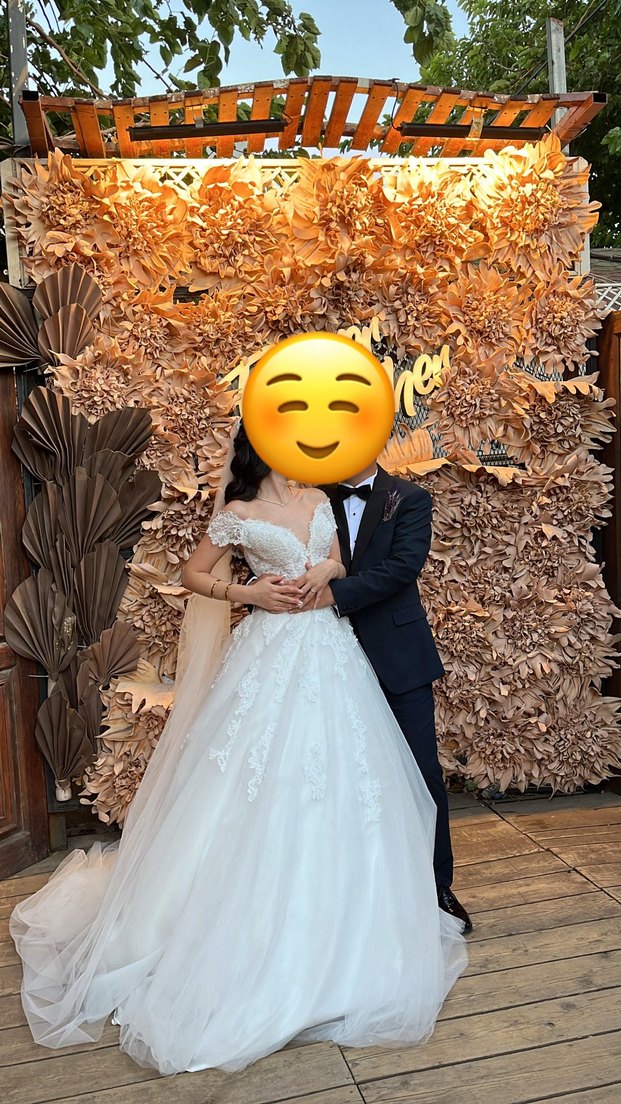 V Yaka Dantelli A-Line Gelinlik - Görsel 3