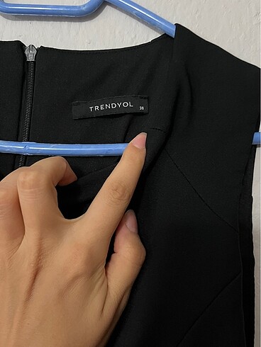 Siyah elbise - Görsel 4