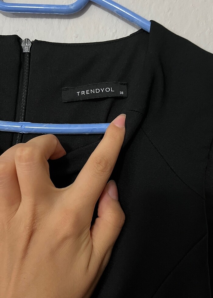 Siyah elbise - Görsel 4