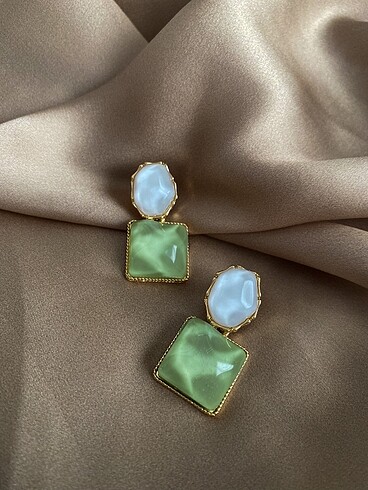 Beden Mint Crystal Shine Çelik Küpe