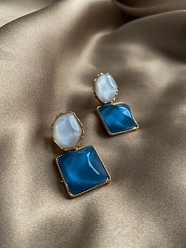 Beden Blue Crystal Shine Çelik Küpe
