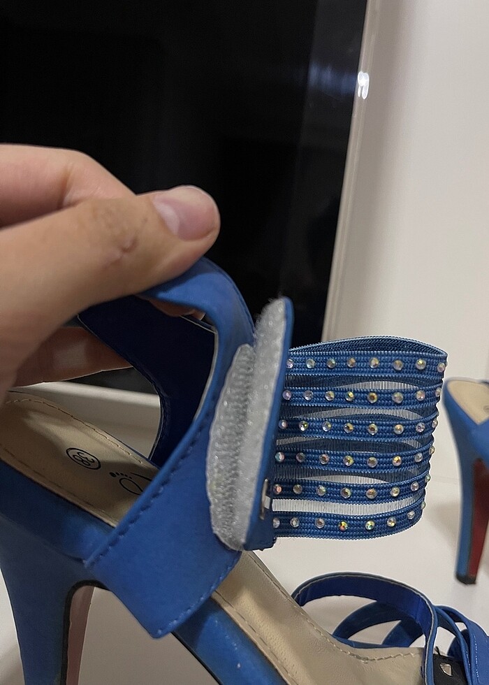 Mavi topuklu ayakabı - Görsel 4