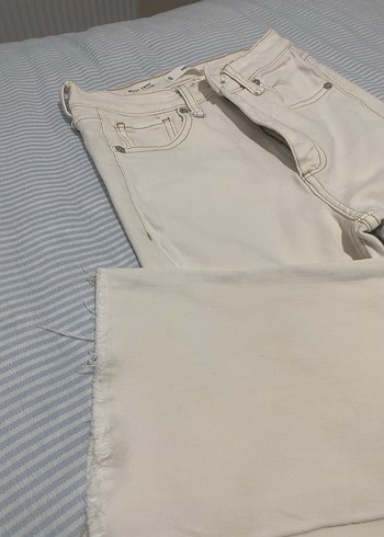 MNG Beyaz Fermuarlı Kadın Denim Pantolon - Görsel 4