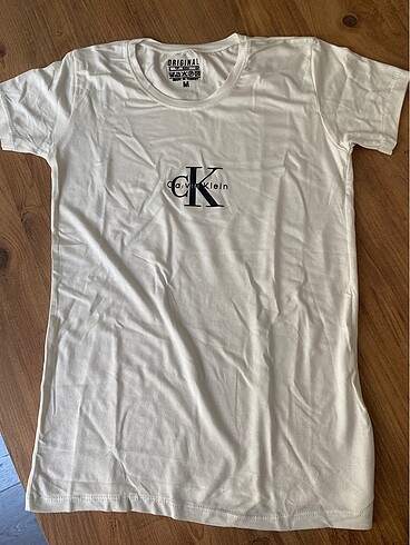Calvin klein tişört