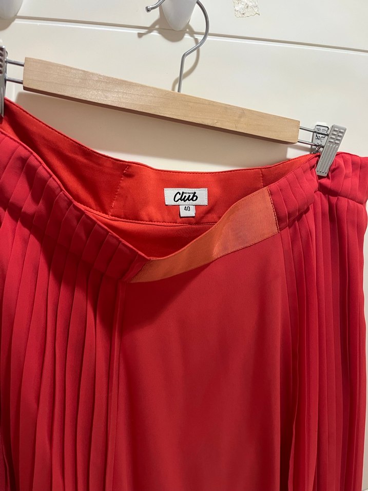 Narçiçeği renginde Pilili Uzun Kadın Etek - Görsel 3