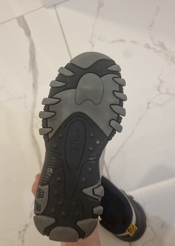 zara spor ayakkabı 33 no - Görsel 5