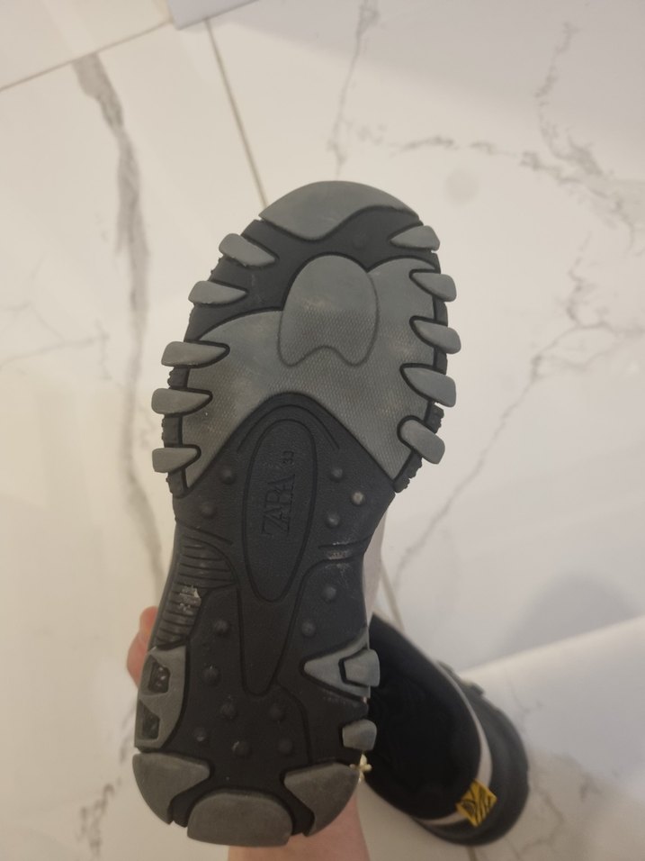 zara spor ayakkabı 33 no - Görsel 5