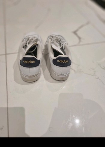 adidas Beyaz Spor Ayakkabı - Görsel 5