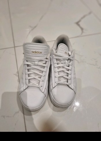 adidas Beyaz Spor Ayakkabı - Görsel 4