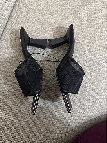 39 Beden DKNY TERLİK