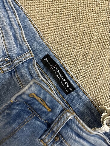 Stradivarius jeans