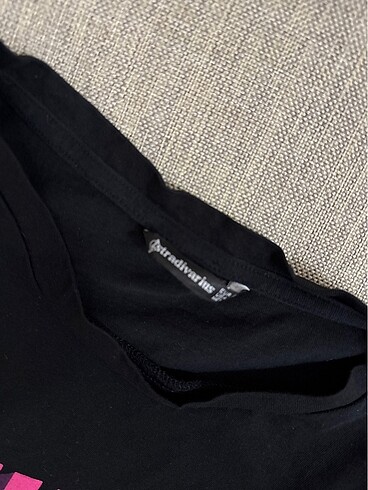 Stradivarius STRADİVARİUS TSHIRT