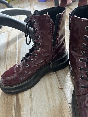 Stradivarius Stradivarius tabanlı bordo bot