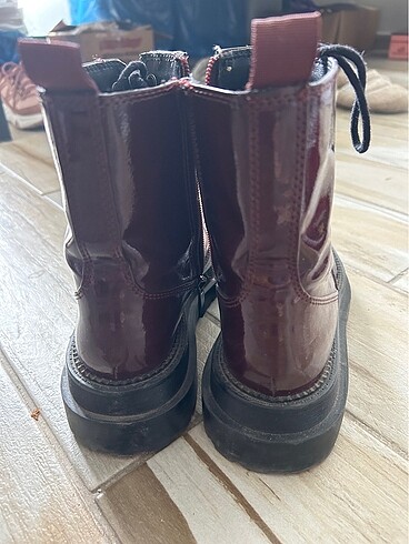 37 Beden bordo Renk Stradivarius tabanlı bordo bot