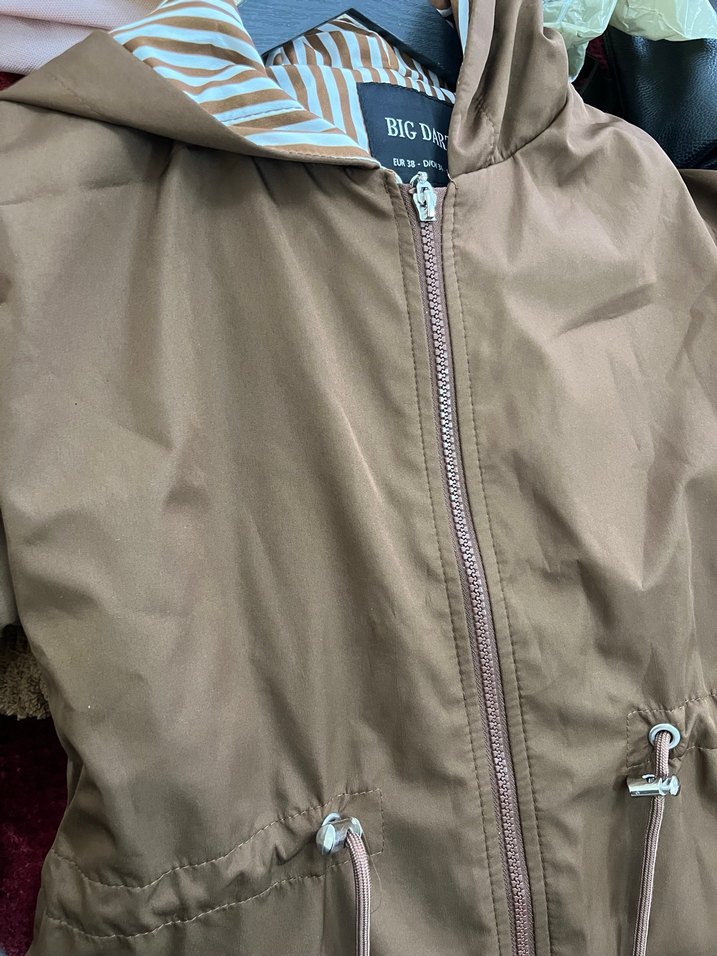 Kadın Kahverengi Uzun Fermuarlı Yağmurluk - Görsel 4