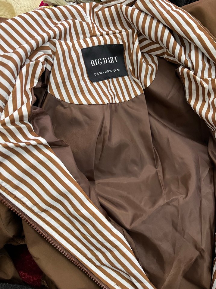 Kadın Kahverengi Uzun Fermuarlı Yağmurluk - Görsel 3