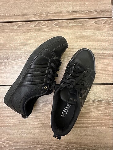 Orijinal Adidas
