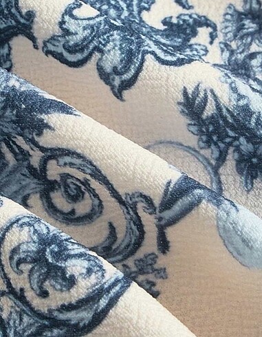 l Beden Desenli Crop
