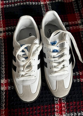 Gri Beyaz Zebra Desenli Kadın Spor Ayakkabı - Görsel 2