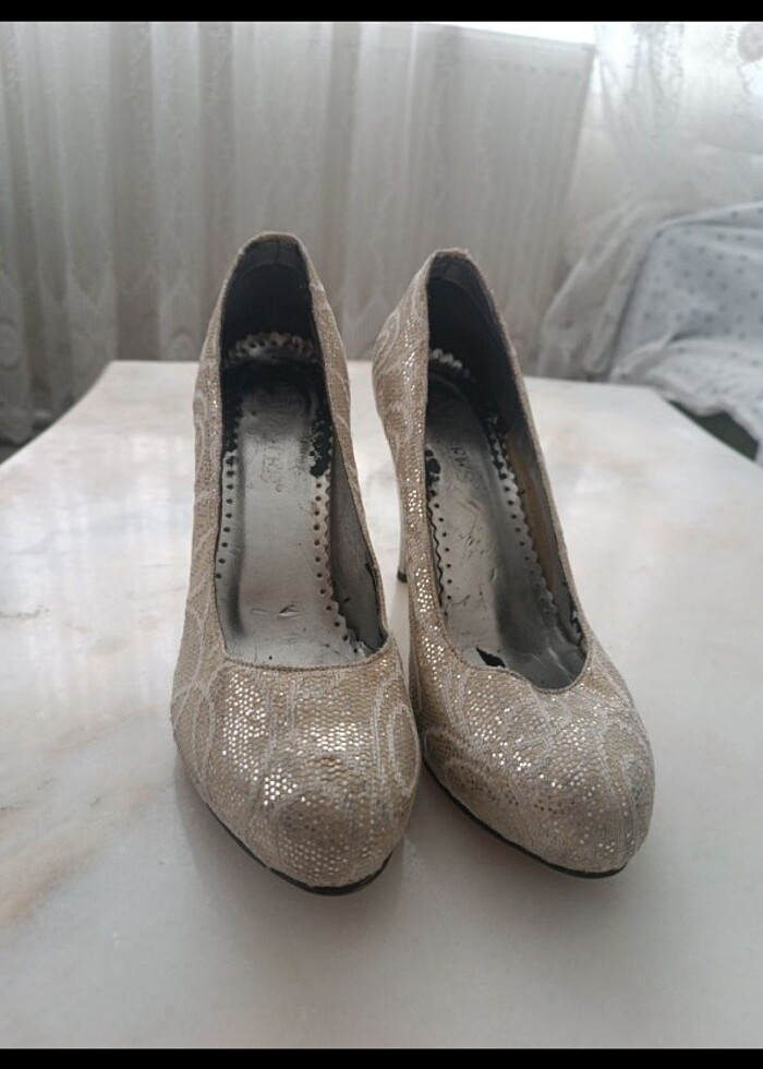 Topuklu ayakkabı - Görsel 3