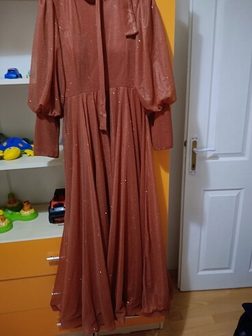 Turuncu abiye