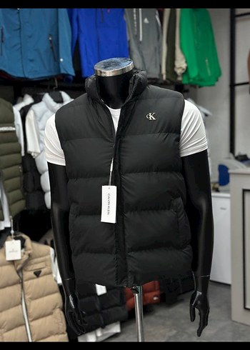 Calvin Klein Siyah Kolsuz Şişme Yelek