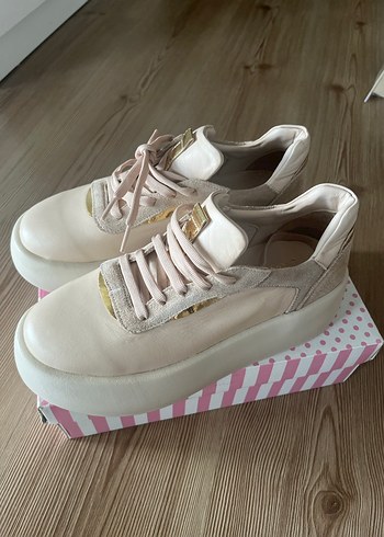 Bej Platform Topuklu Kadın Spor Ayakkabı - Görsel 2