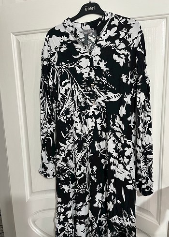 Düğmeli Siyah-Beyaz Mini Desenli Kadın Gömlek - Görsel 3