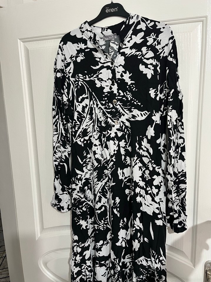 Düğmeli Siyah-Beyaz Mini Desenli Kadın Gömlek - Görsel 3