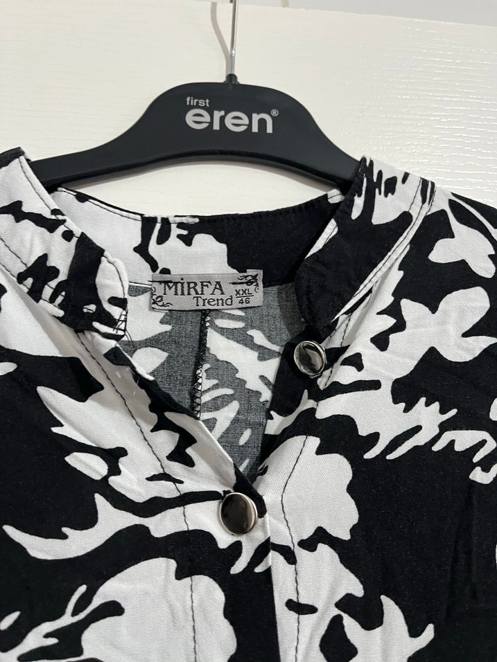 Düğmeli Siyah-Beyaz Mini Desenli Kadın Gömlek - Görsel 2