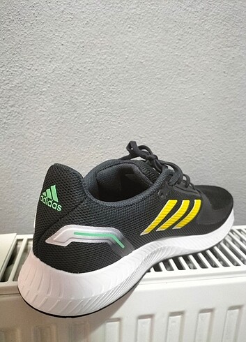 Orjinal Kutusunda Adidas Erkek Ayakkabı 