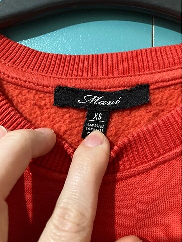 xs Beden kırmızı Renk Mavi marka sweatshirt
