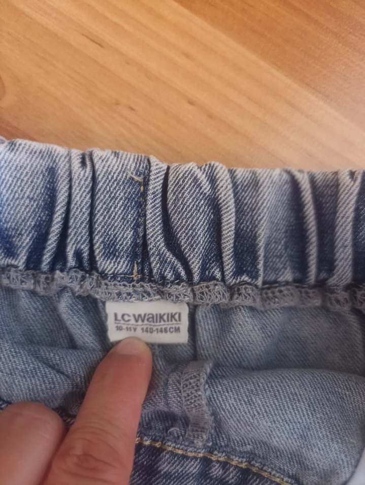 Gri Düğmeli Mini Denim Şort - Görsel 2