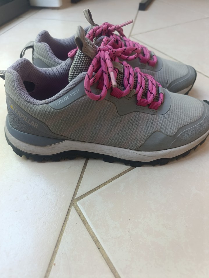 Gri-Pembe Bağcıklı Kadın Spor Ayakkabı - Görsel 4