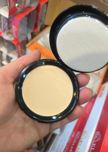 Diğer Romantic Bright Deserve Love Compact Pudra