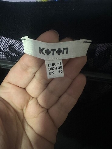 Koton Siyah omzu dantelli elbise