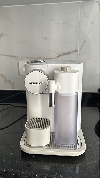 Nespresso Gran Lattissima Kahve Makinesi