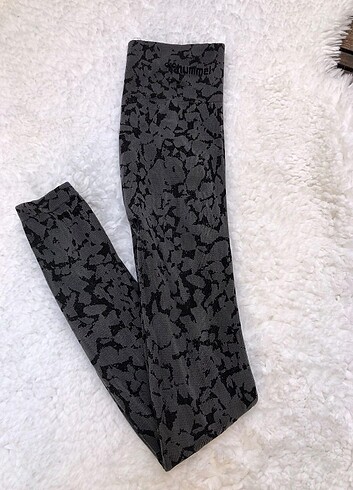 s Beden Hummel push up toparlayıcı tayt