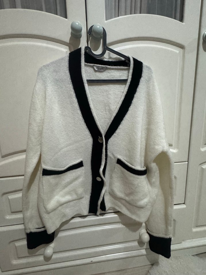 Yumoş bayan hırka - Görsel 2