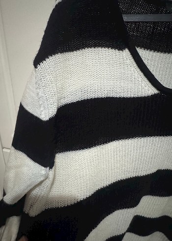 Kadın Siyah Beyaz Çizgili Triko Kazak - Görsel 3