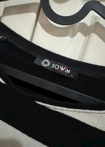 Uzun Kollu Siyah Beyaz Çizgili Kadın Kazak - Görsel 2