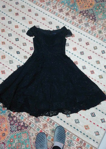 Dantelli siyah elbise - Görsel 7