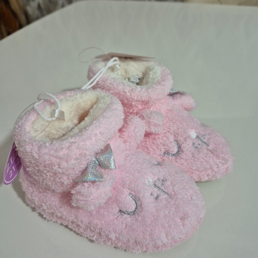 Kız Çocuk Pembe Kürklü Ev Terliği - Görsel 3