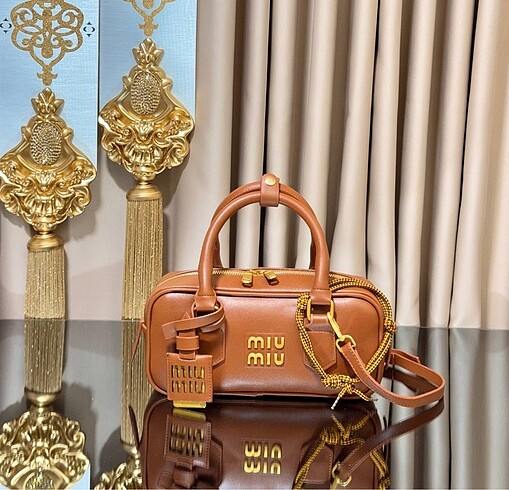 Beden çeşitli Renk Miu Miu Arcadie Medium