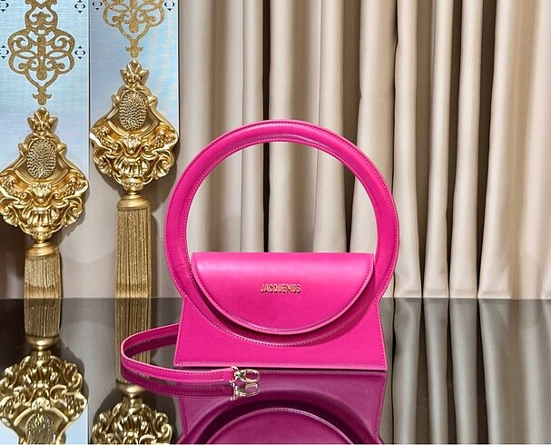 Beden Jacquemus Le Sac Rond Bag
