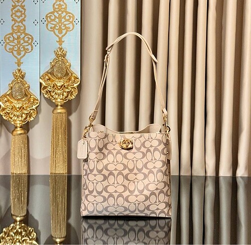 Coach Coach Willow Bucket Bag