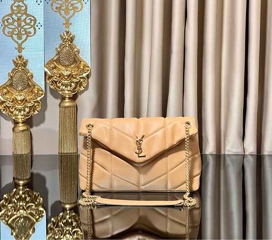 Beden Saint Laurent LouLou Puffer Suede Bag Medium