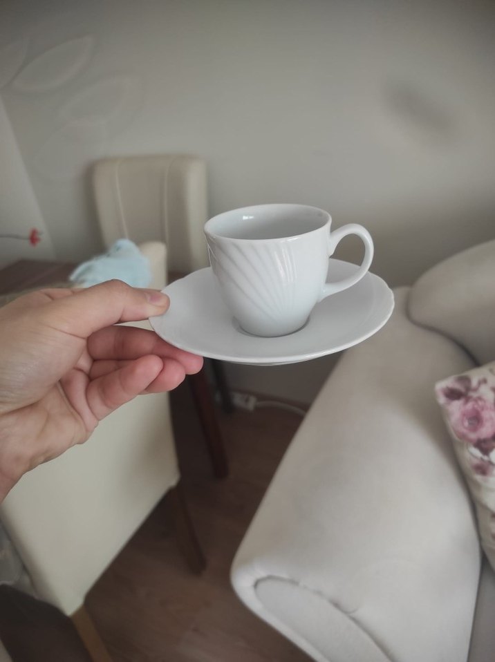 Beyaz Porselen Fincan ve Tabak Seti (6lı) - Görsel 3