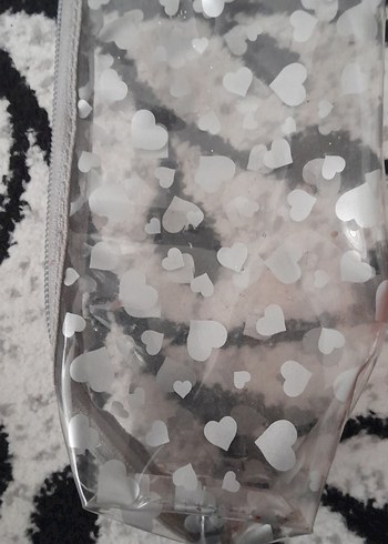 Gri Şeffaf Kalp Desenli Makyaj Çantası - Görsel 3
