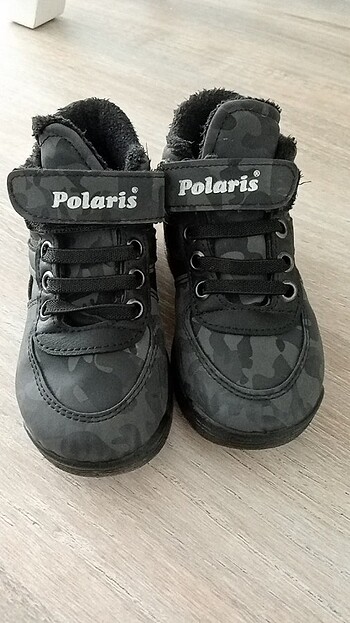 Erkek çocuk botu